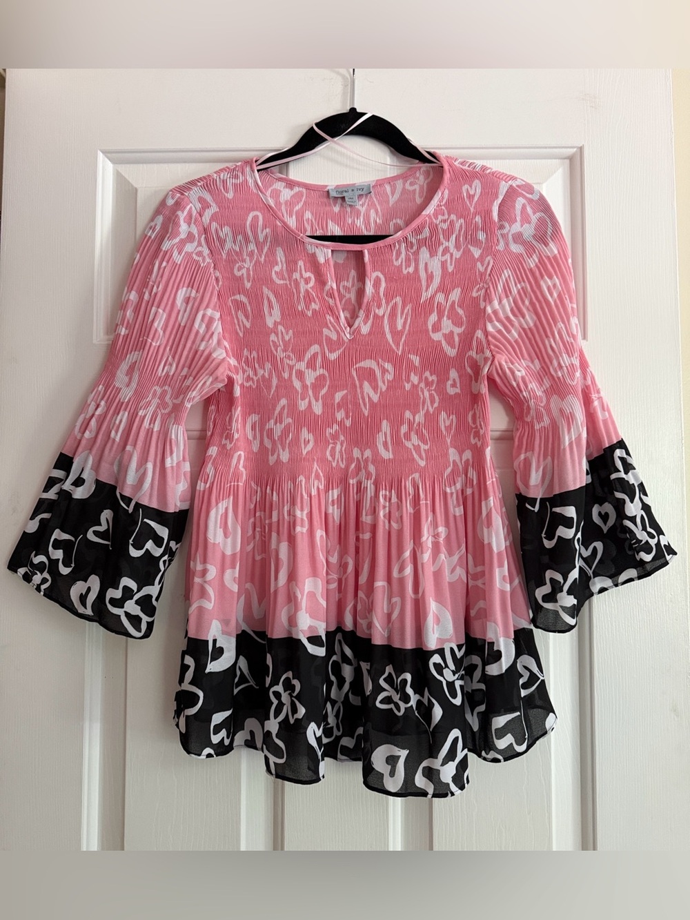Floral & Ivy  Pink / Black Floral & Heart Pleated Bell-Sleeve Tunic